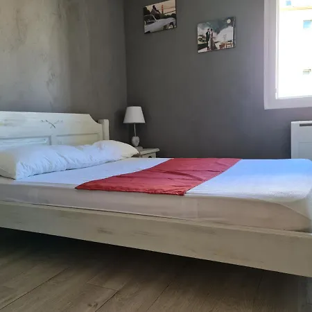 Résidence De Standing La Pêcherie Spacieux T3 Comme Un Cocon Familial Vue Et Sur L'avant Port Sur Le Bout Du Bout De Cap D'agde Seule Cap En Occitanie *