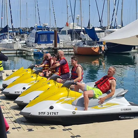 Résidence De Standing La Pêcherie Spacieux T3 Comme Un Cocon Familial Vue Et Sur L'avant Port Sur Le Bout Du Bout De Cap D'agde Seule Cap En Occitanie Apartamento *
