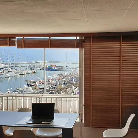 Apartamento Résidence De Standing La Pêcherie Spacieux T3 Comme Un Cocon Familial Vue Et Sur L'avant Port Sur Le Bout Du Bout De Cap D'agde Seule Cap En Occitanie *