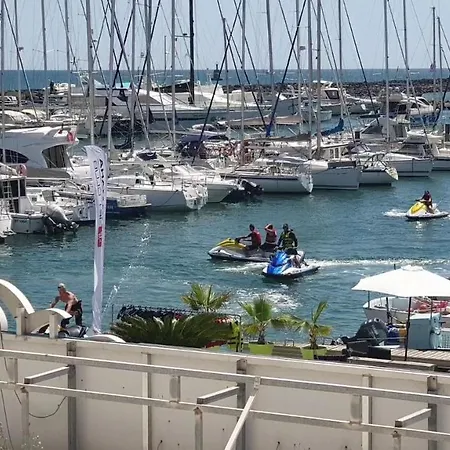 아파트 De Standing La Pecherie Spacieux T3 Comme Un Cocon Familial Vue Et Sur L'avant Port Sur Le Bout Du Bout De Cap D'agde Seule Cap En Occitanie *