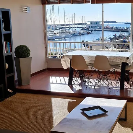 Apartment La Pecherie: Seaside Family Cocoon With Port Views