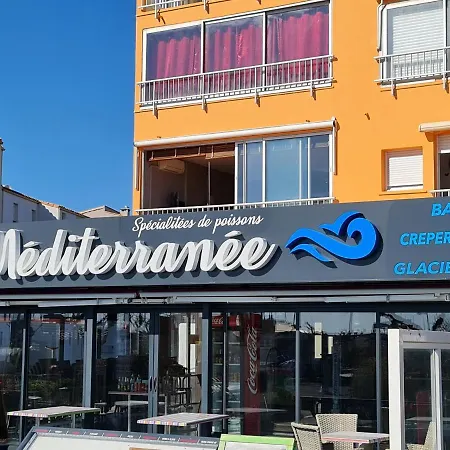 De Standing La Pecherie Spacieux T3 Comme Un Cocon Familial Vue Et Sur L'avant Port Sur Le Bout Du Bout De Cap D'agde Seule Cap En Occitanie شقة آجد