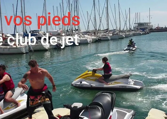 De Standing La Pecherie Spacieux T3 Comme Un Cocon Familial Vue Et Sur L'avant Port Sur Le Bout Du Bout De Cap D'agde Seule Cap En Occitanie آجد