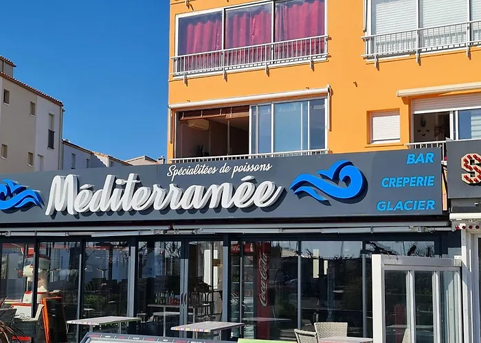 De Standing La Pecherie Spacieux T3 Comme Un Cocon Familial Vue Et Sur L'avant Port Sur Le Bout Du Bout De Cap D'agde Seule Cap En Occitanie شقة آجد