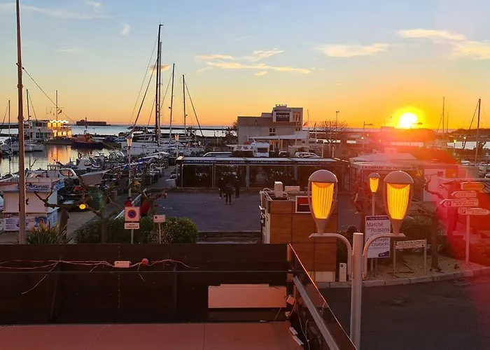 Appartamento Résidence De Standing La Pêcherie Spacieux T3 Comme Un Cocon Familial Vue Et Sur L'avant Port Sur Le Bout Du Bout De Cap D'agde Seule Cap En Occitanie Agde