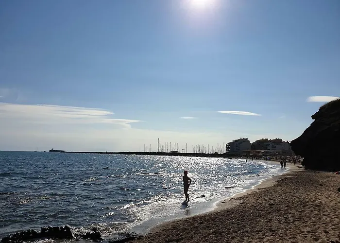De Standing La Pecherie Spacieux T3 Comme Un Cocon Familial Vue Et Sur L'avant Port Sur Le Bout Du Bout De Cap D'agde Seule Cap En Occitanie
